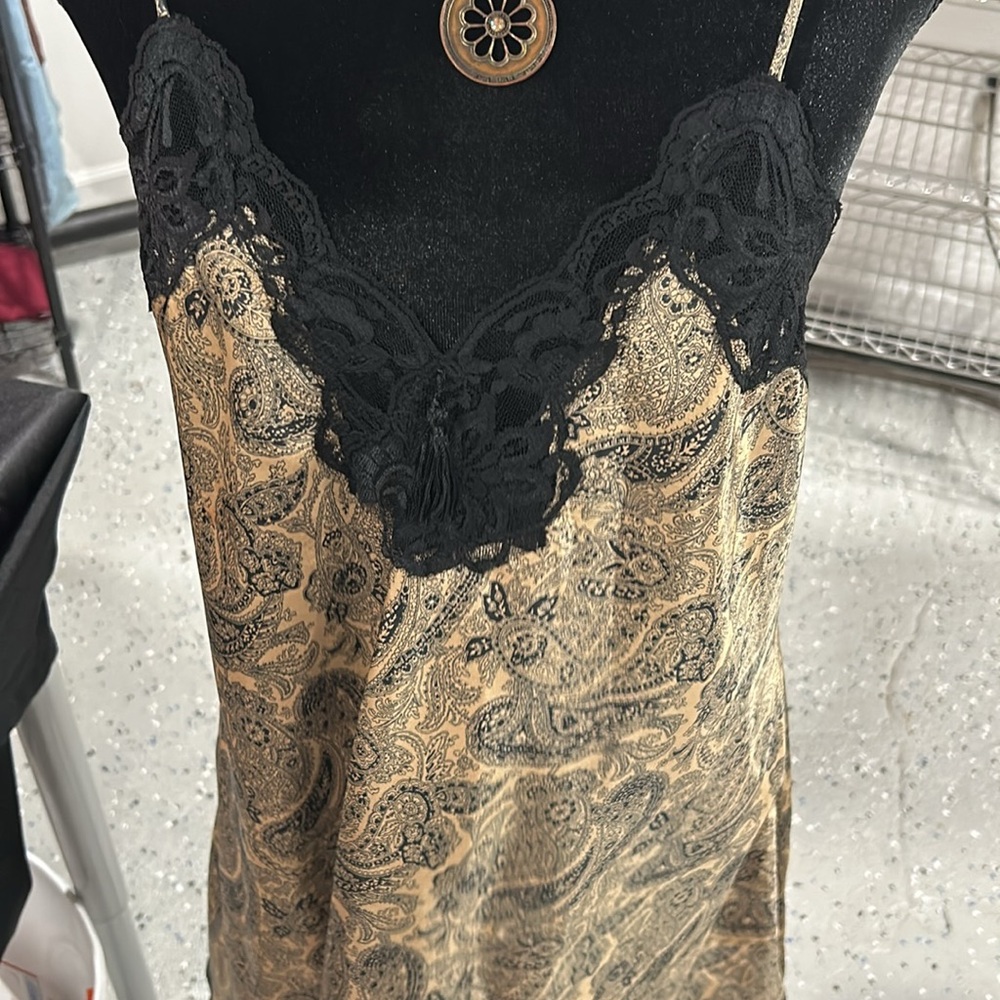Lucie Ann ll nightgown. (1064)